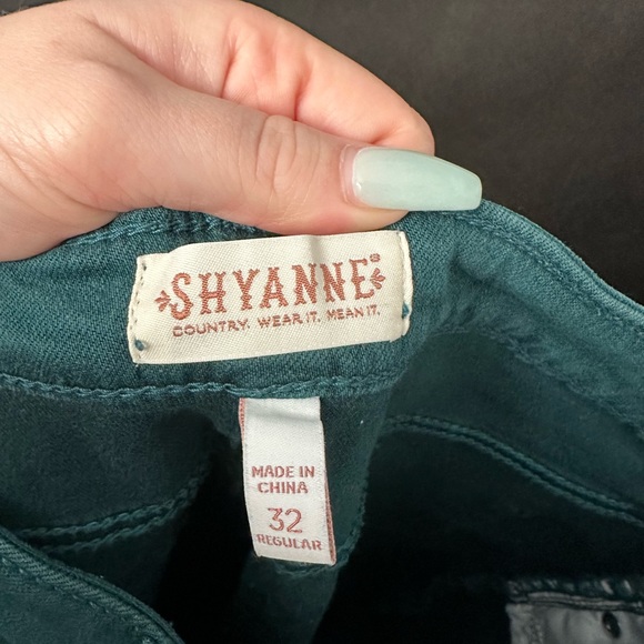 Shyenne belle bottoms, I don’t reach for them anymore. Size 32w x 34L - Picture 4 of 4